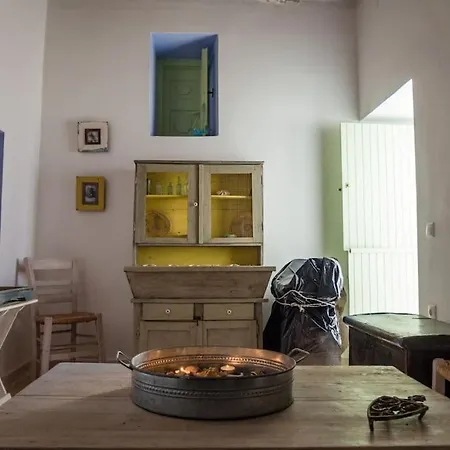 Σπίτι διακοπών Stunning House In Castle Settlement Άνω Σύρος